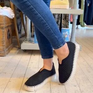 ILSE JACOBSEN - Plateau Black Suede Tulip Sneakers